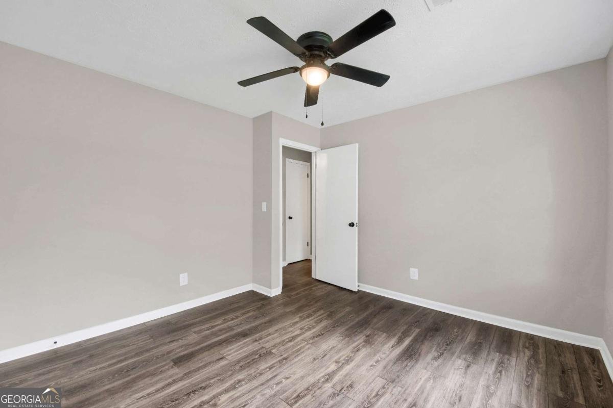 558 Newlin Court Lawrenceville - 16