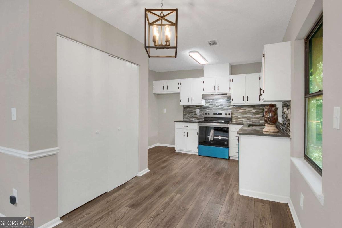 558 Newlin Court Lawrenceville - 2