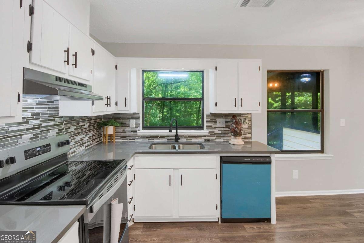558 Newlin Court Lawrenceville - 4