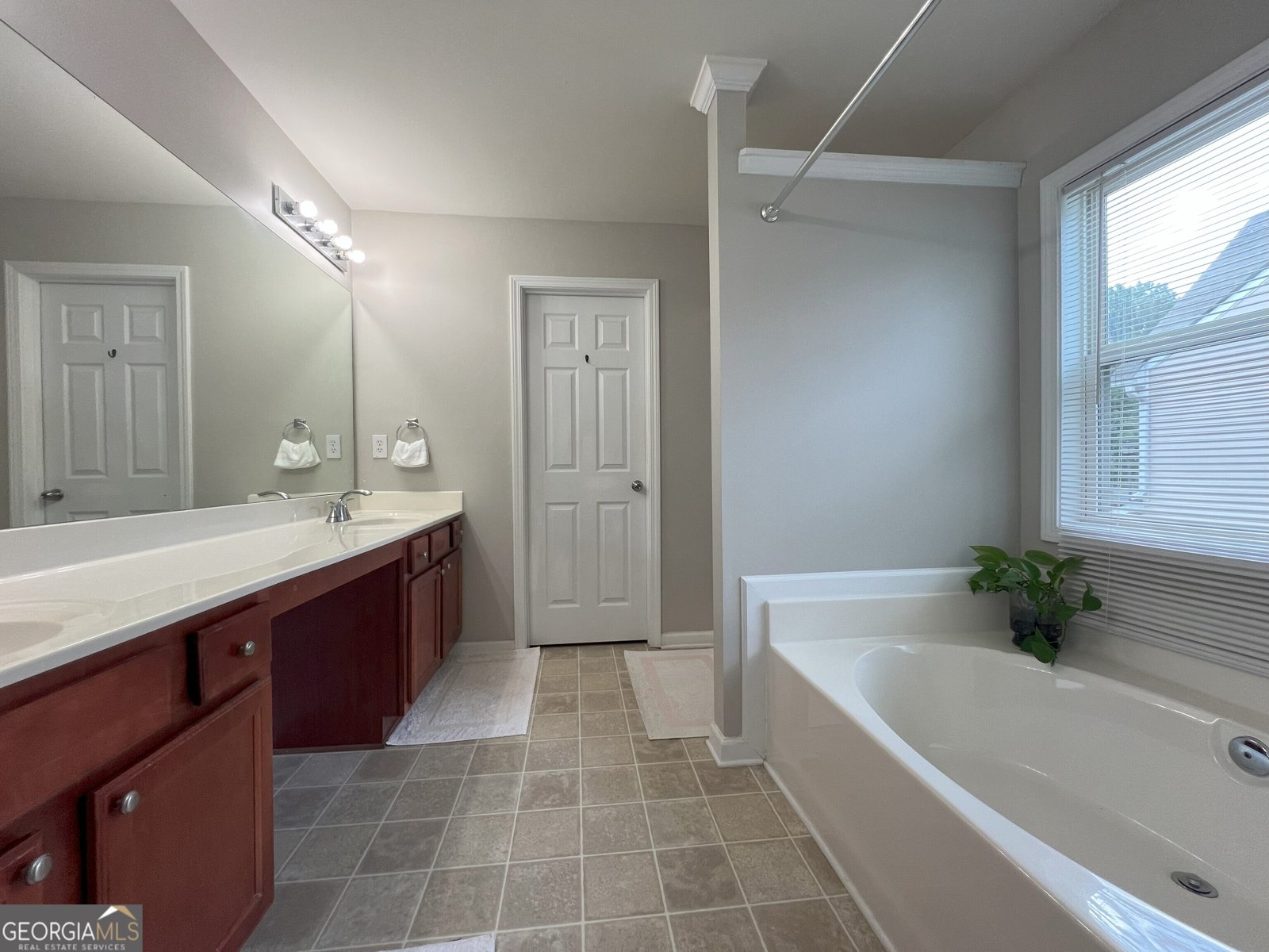 2481 Southhaven Lane Buford - 8