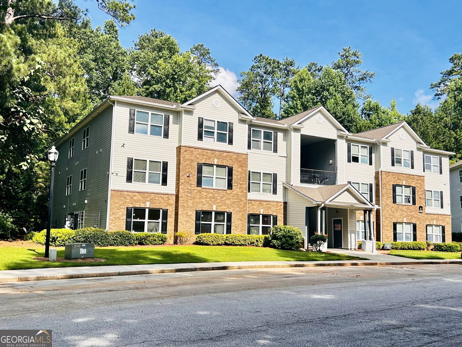8201 Fairington Village Drive Lithonia - 1