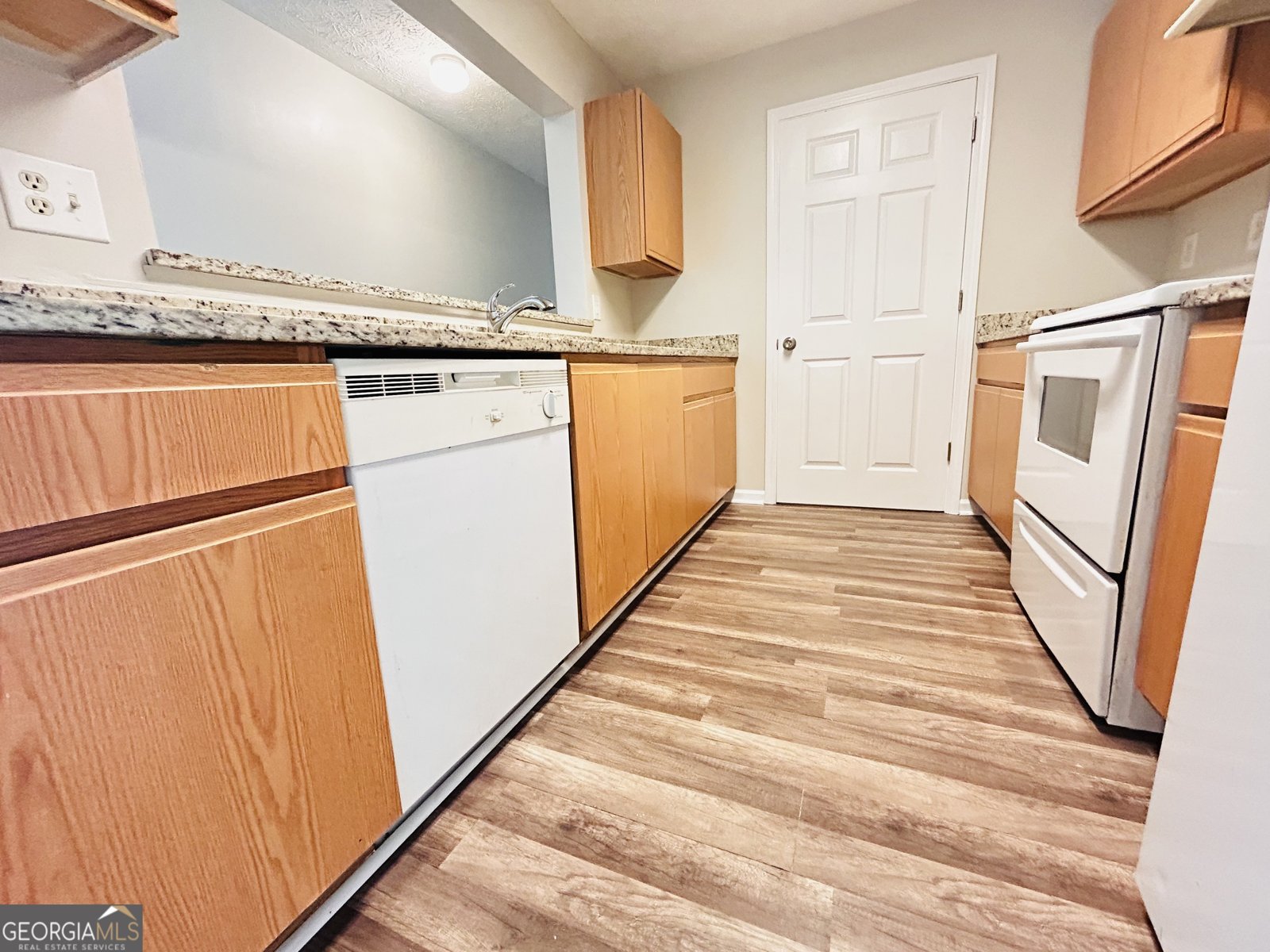 8201 Fairington Village Drive Lithonia - 7