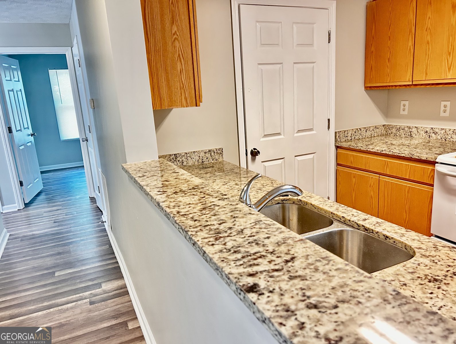 8201 Fairington Village Drive Lithonia - 9