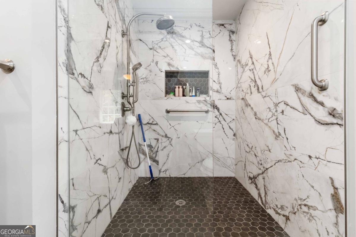 2628 Tanglewood Road Decatur - 32