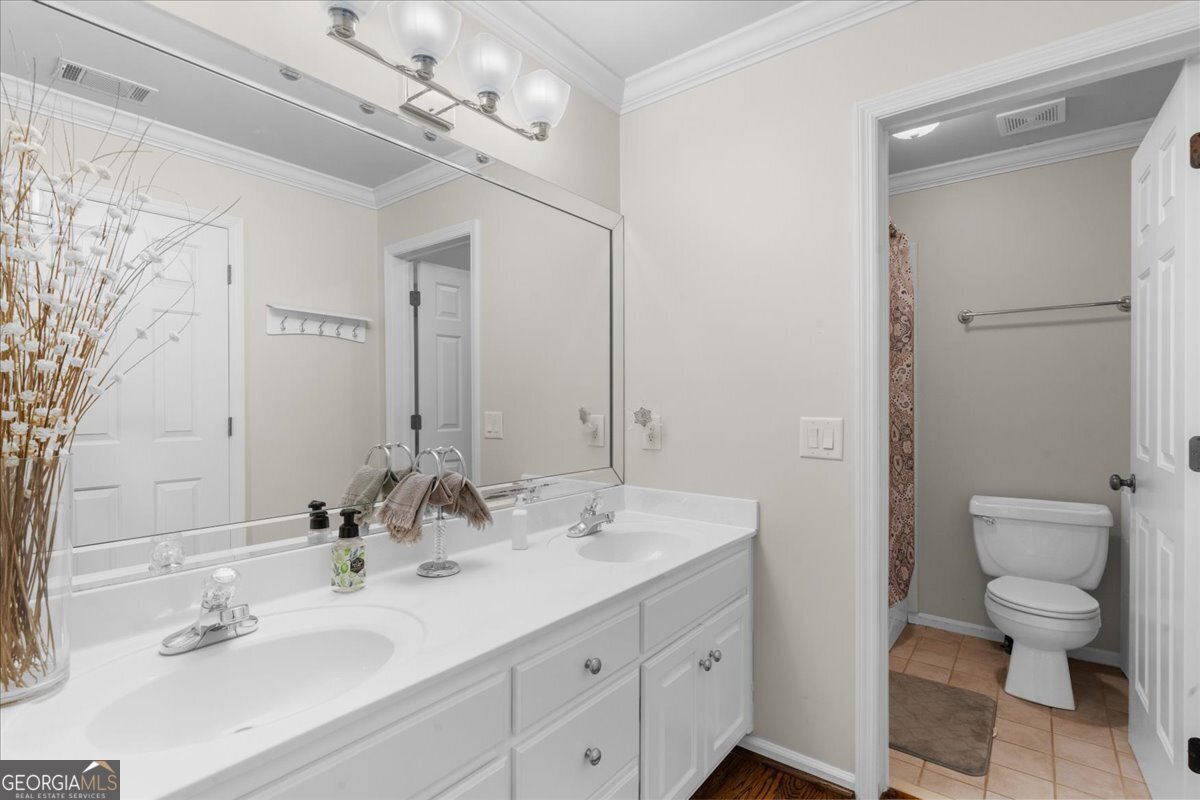1525 Lockridge Drive Cumming - 28