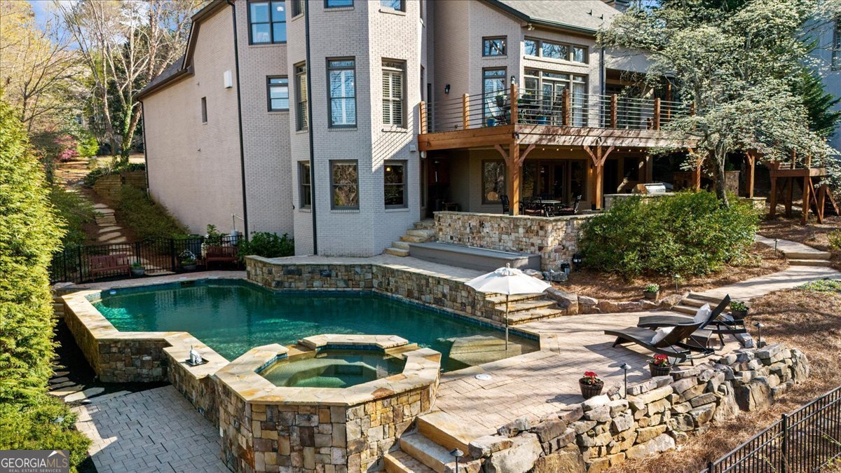 1525 Lockridge Drive Cumming - 44