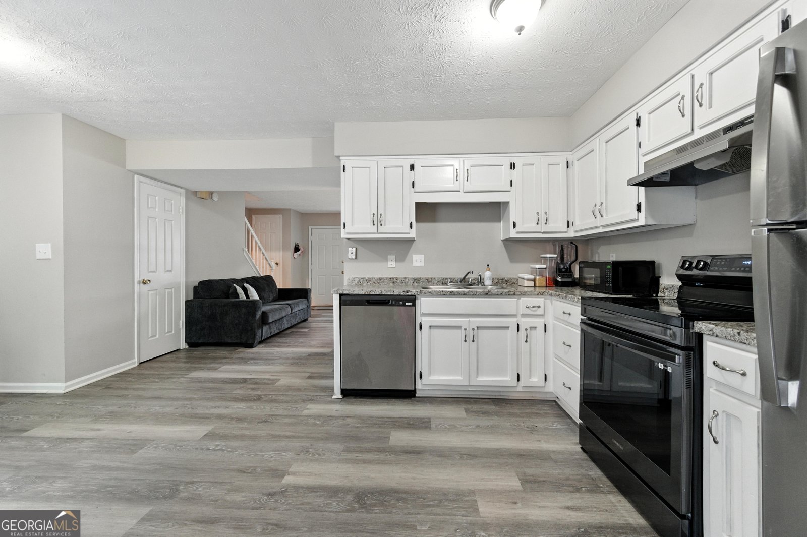 398 Patrick Henry Court Riverdale - 8