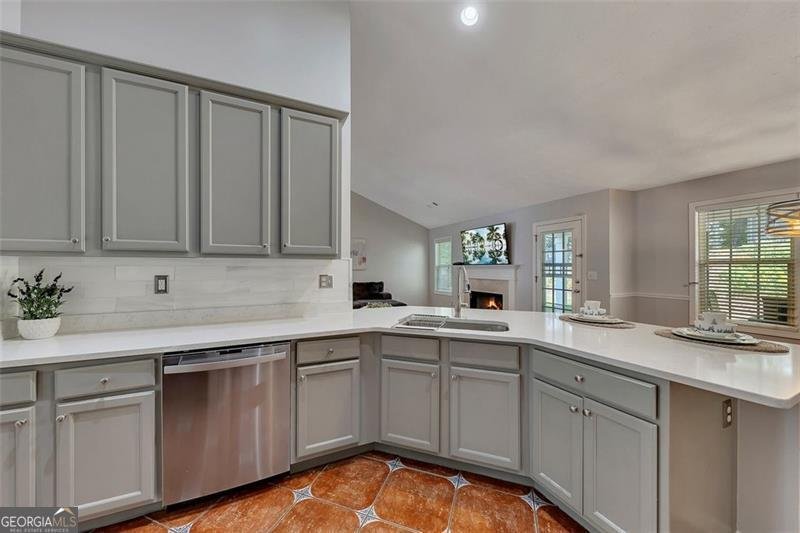 964 NATURAL BROOK Lawrenceville - 21