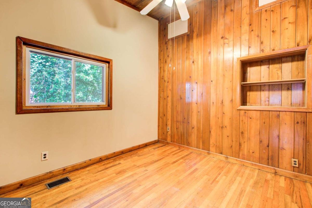 504 Little Victoria Road Woodstock - 19