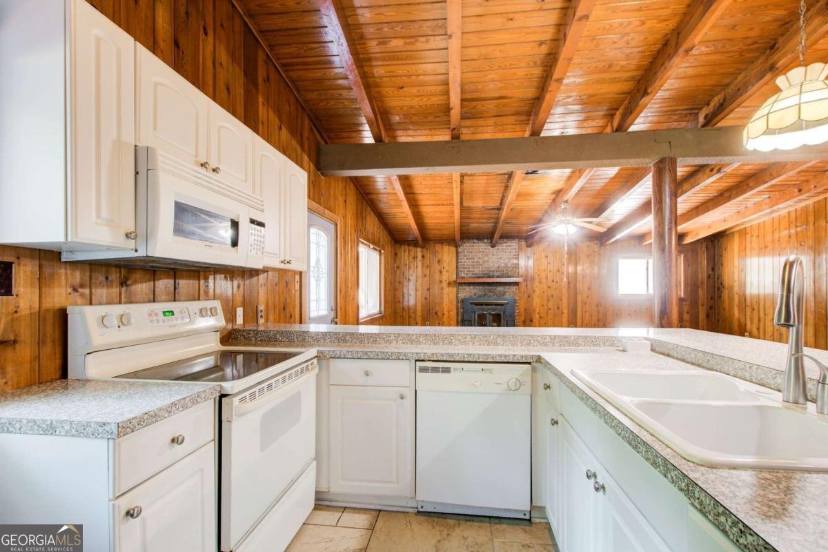 504 Little Victoria Road Woodstock - 5
