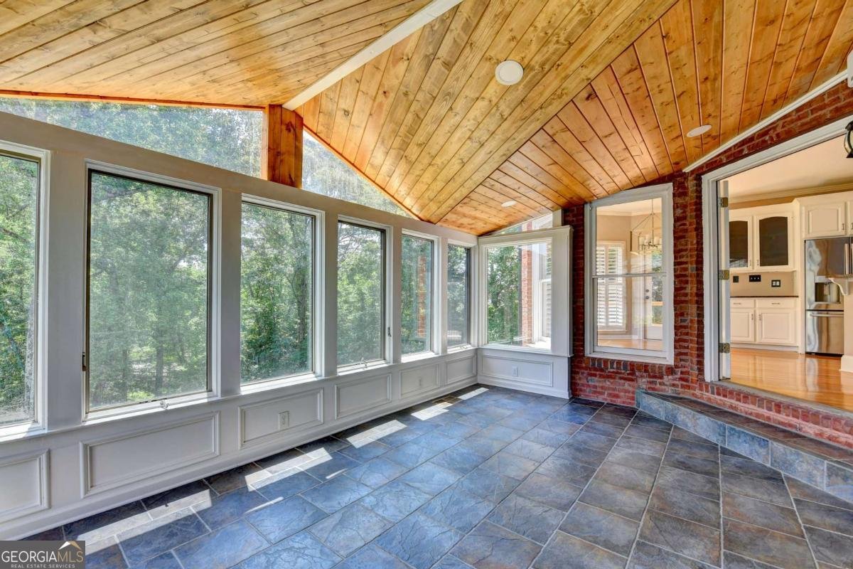 6010 Somerset Court Suwanee - 54