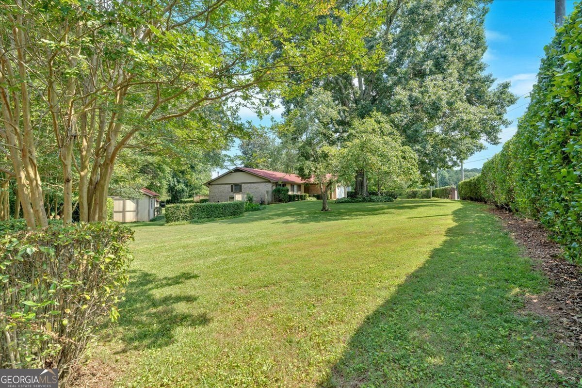 4866 Lilburn Stone Mountain Road Lilburn - 37