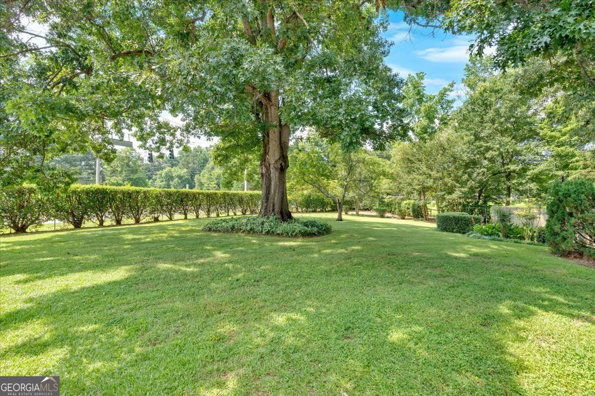 4866 Lilburn Stone Mountain Road Lilburn - 40