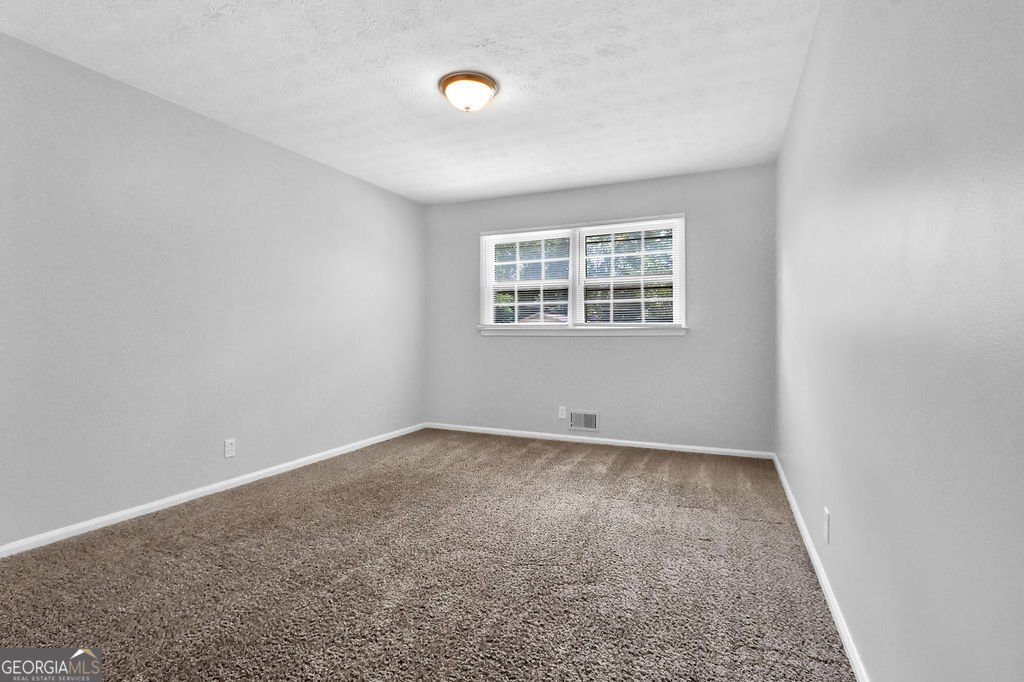 4246 Rue Saint Michel Stone Mountain - 28