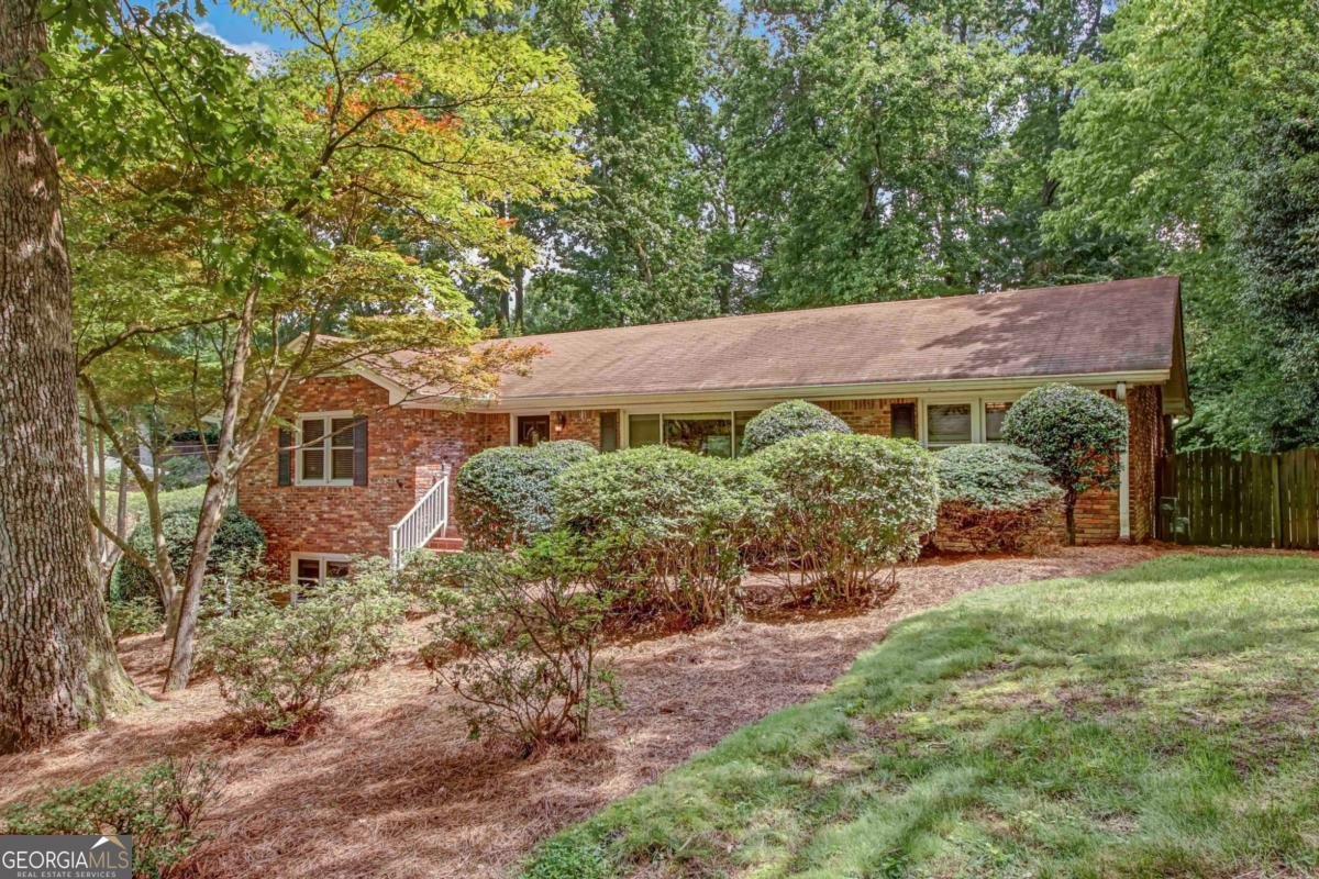 1693 Alderbrook Road Atlanta - 2