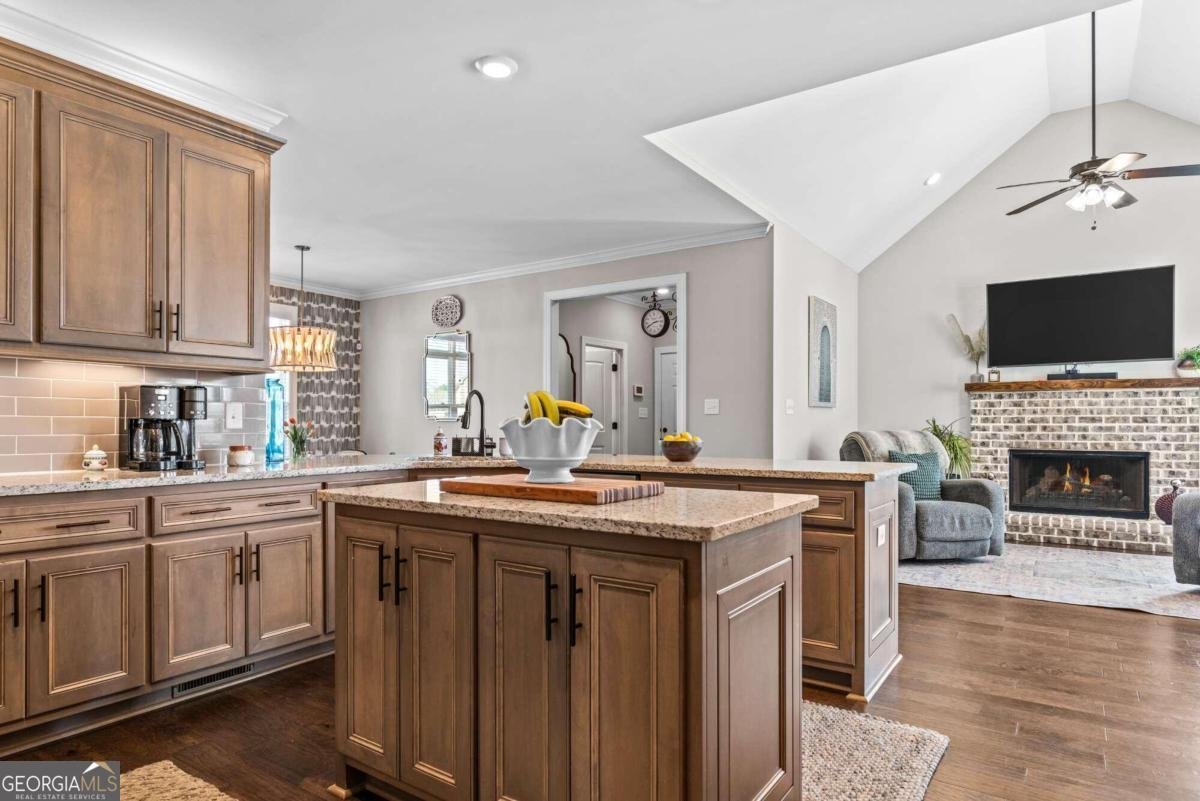 1118 Coralbell Drive Statham - 8