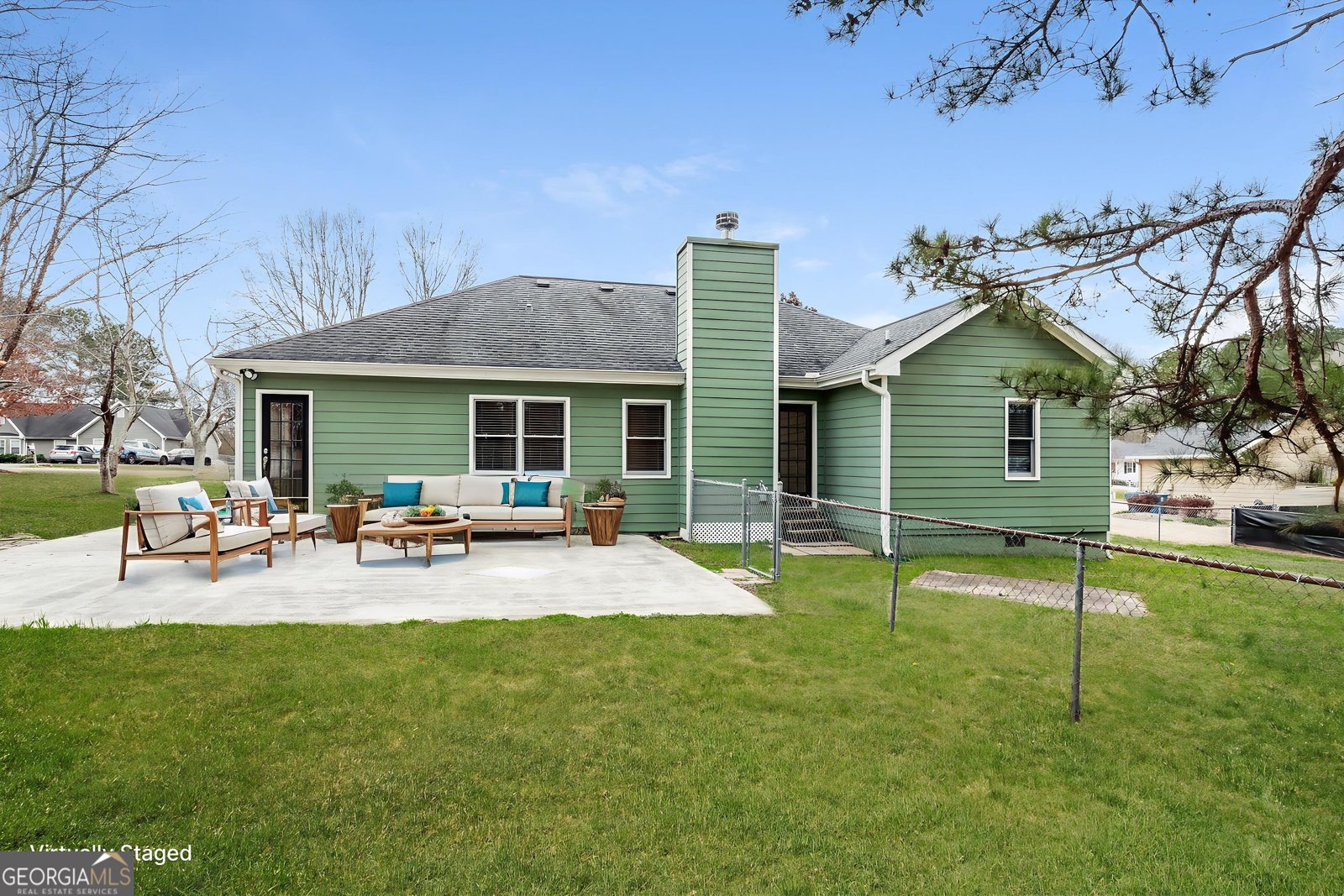 2082 Blackberry Lane Auburn - 2