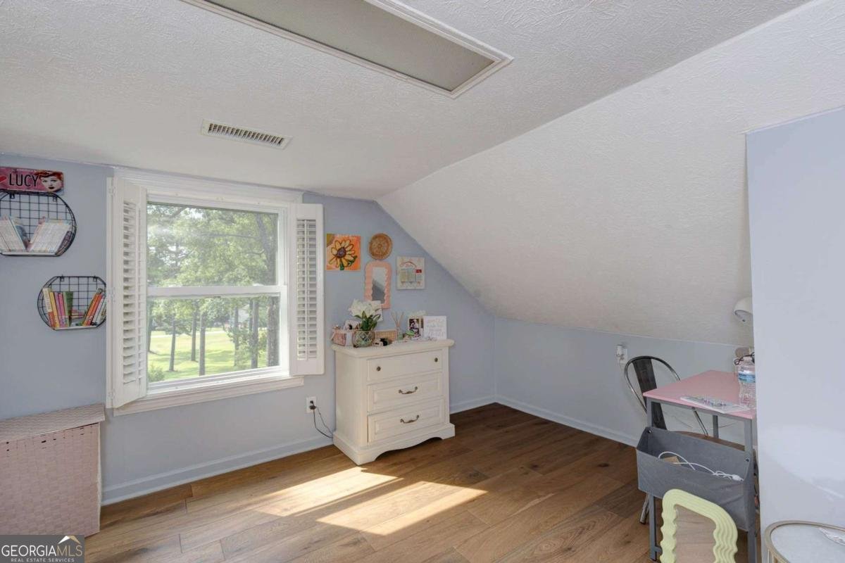609 Moore Road Columbus - 19