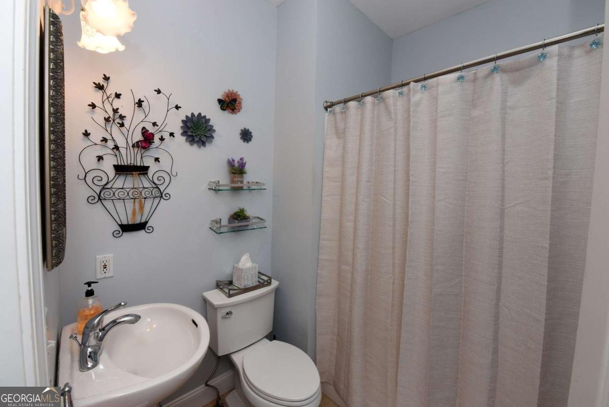 1701 Victoria Woods Drive Hiawassee - 37