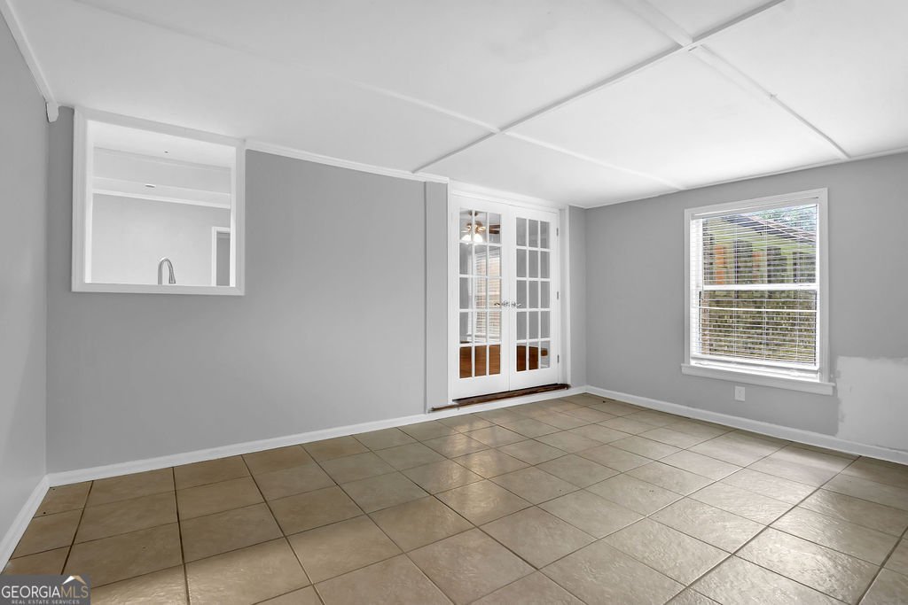 1724 Rhonda Lane Stone Mountain - 14