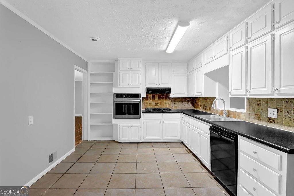 1724 Rhonda Lane Stone Mountain - 16