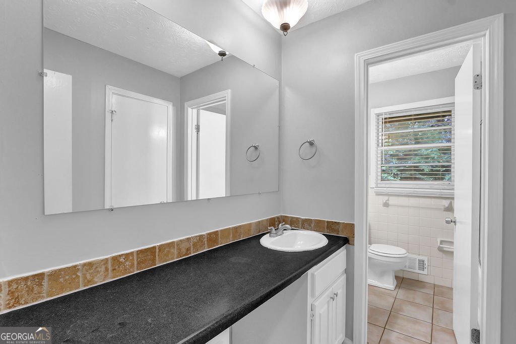 1724 Rhonda Lane Stone Mountain - 30