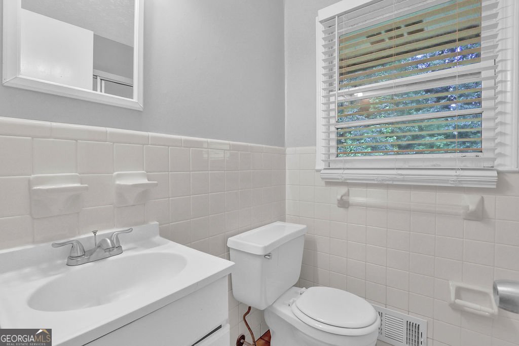 1724 Rhonda Lane Stone Mountain - 31