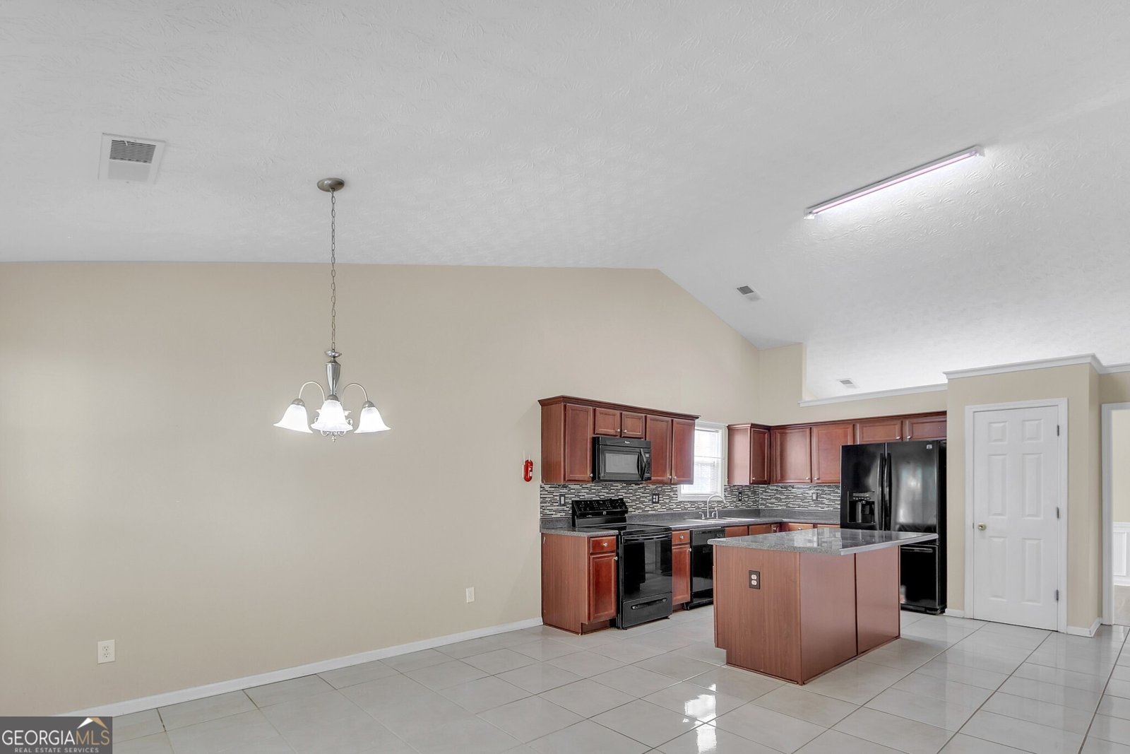 70 Prince Edward Way Covington - 23