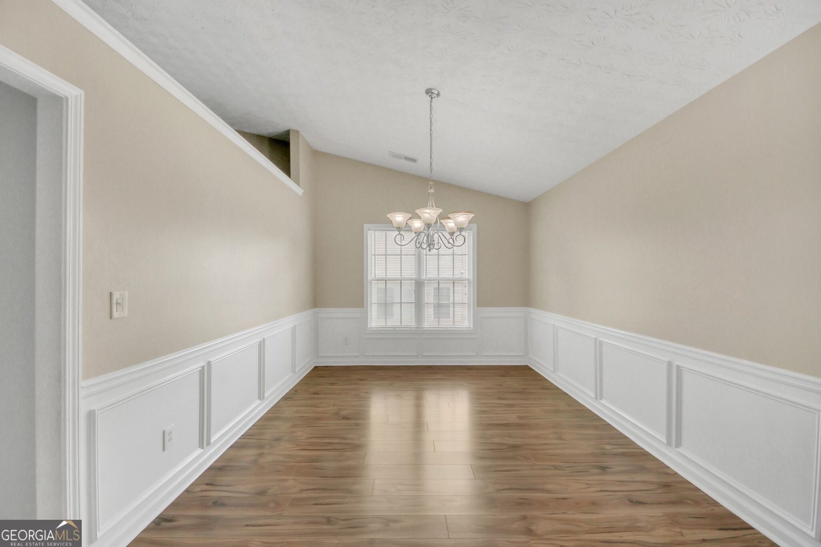 70 Prince Edward Way Covington - 6