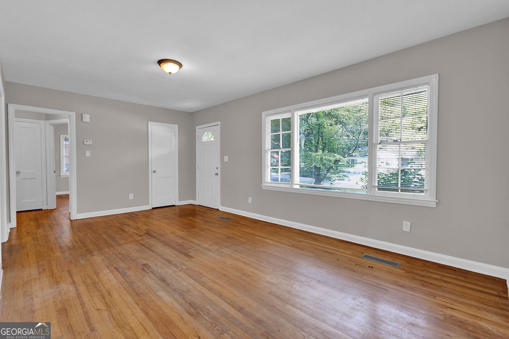 3160 Delowe Drive Atlanta - 17