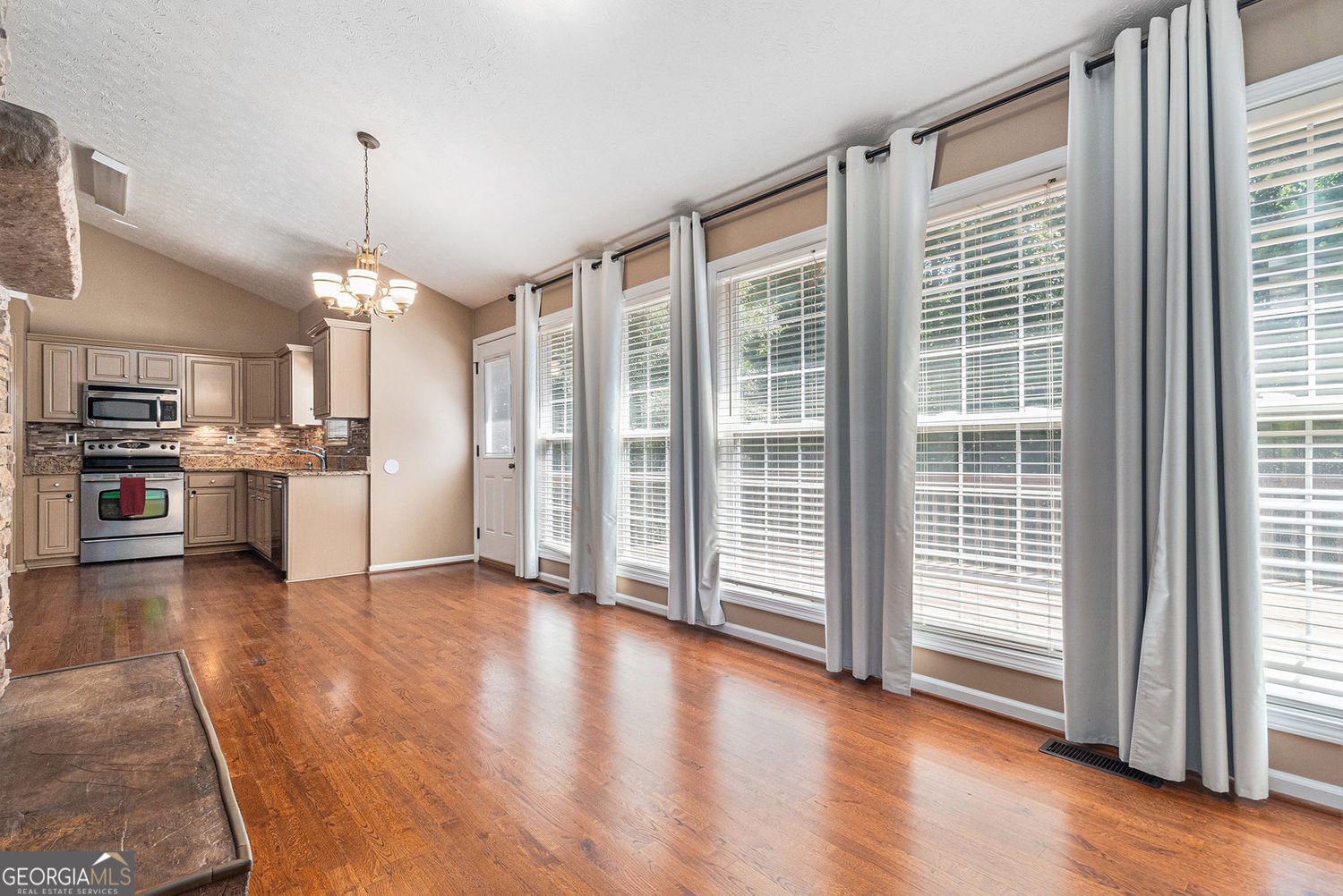 6411 Compass Drive Flowery Branch - 14