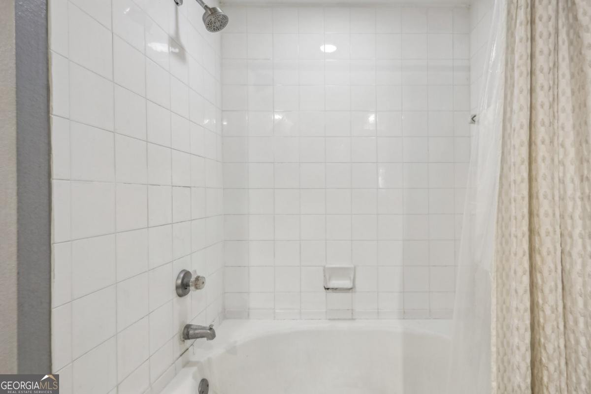 3777 Peachtree Road Atlanta - 24