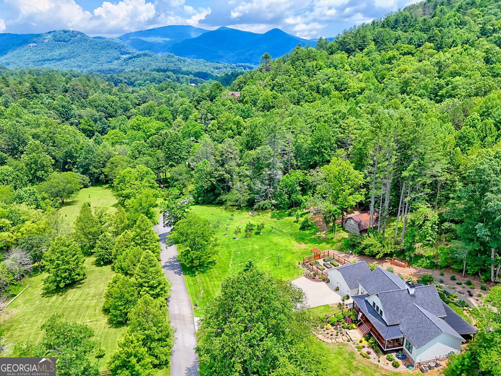 533 Ledford Rd. Dillard - 27