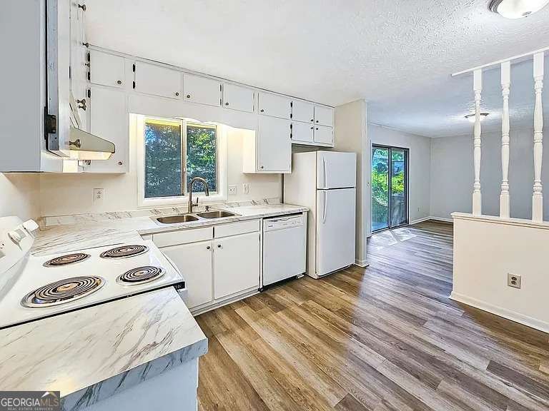 1596 Allgood Road Stone Mountain - 3