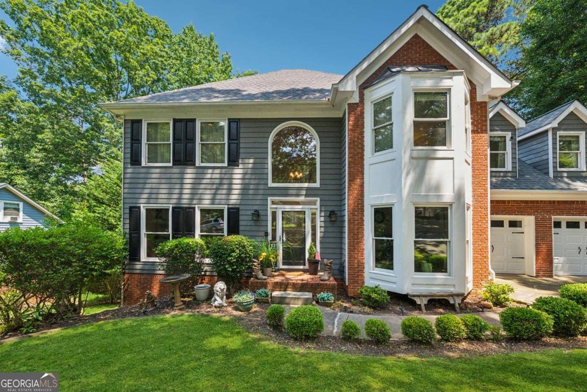 1518 Maplewood Court Woodstock - 1