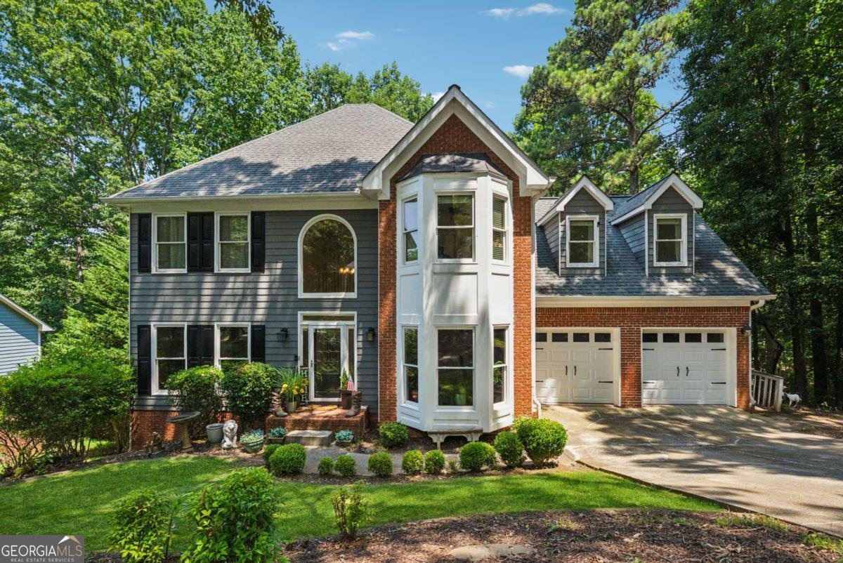 1518 Maplewood Court Woodstock - 2