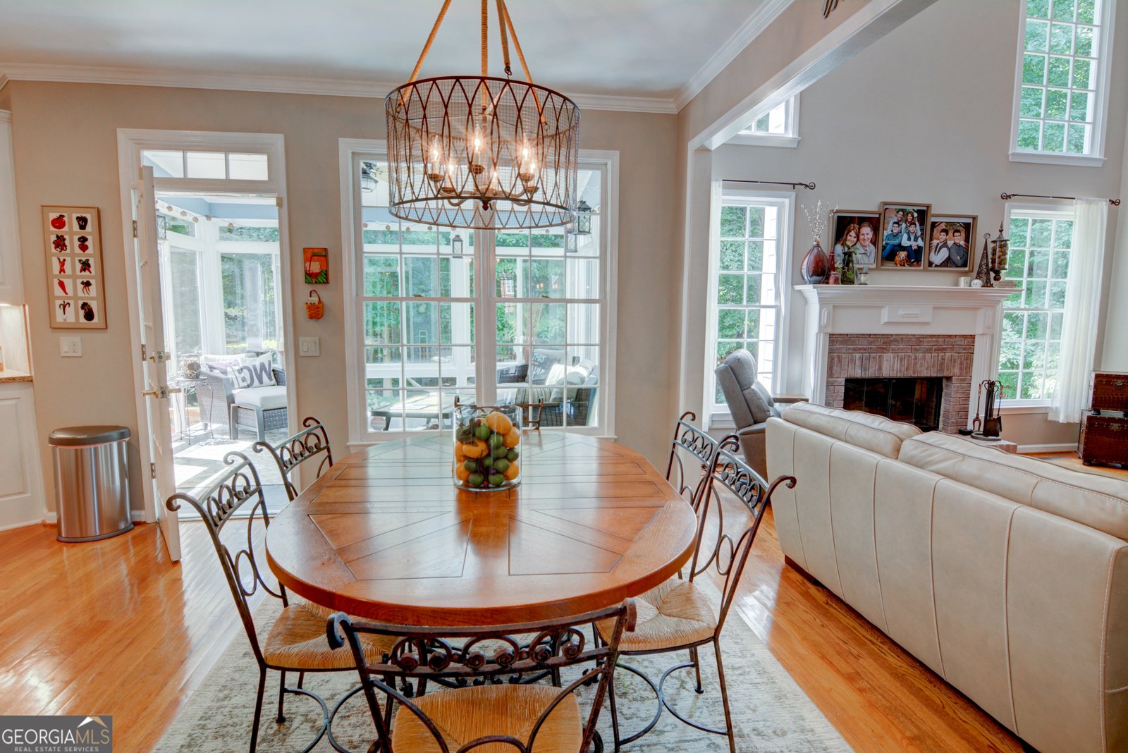 5344 CHAVERSHAM Lane Peachtree Corners - 17