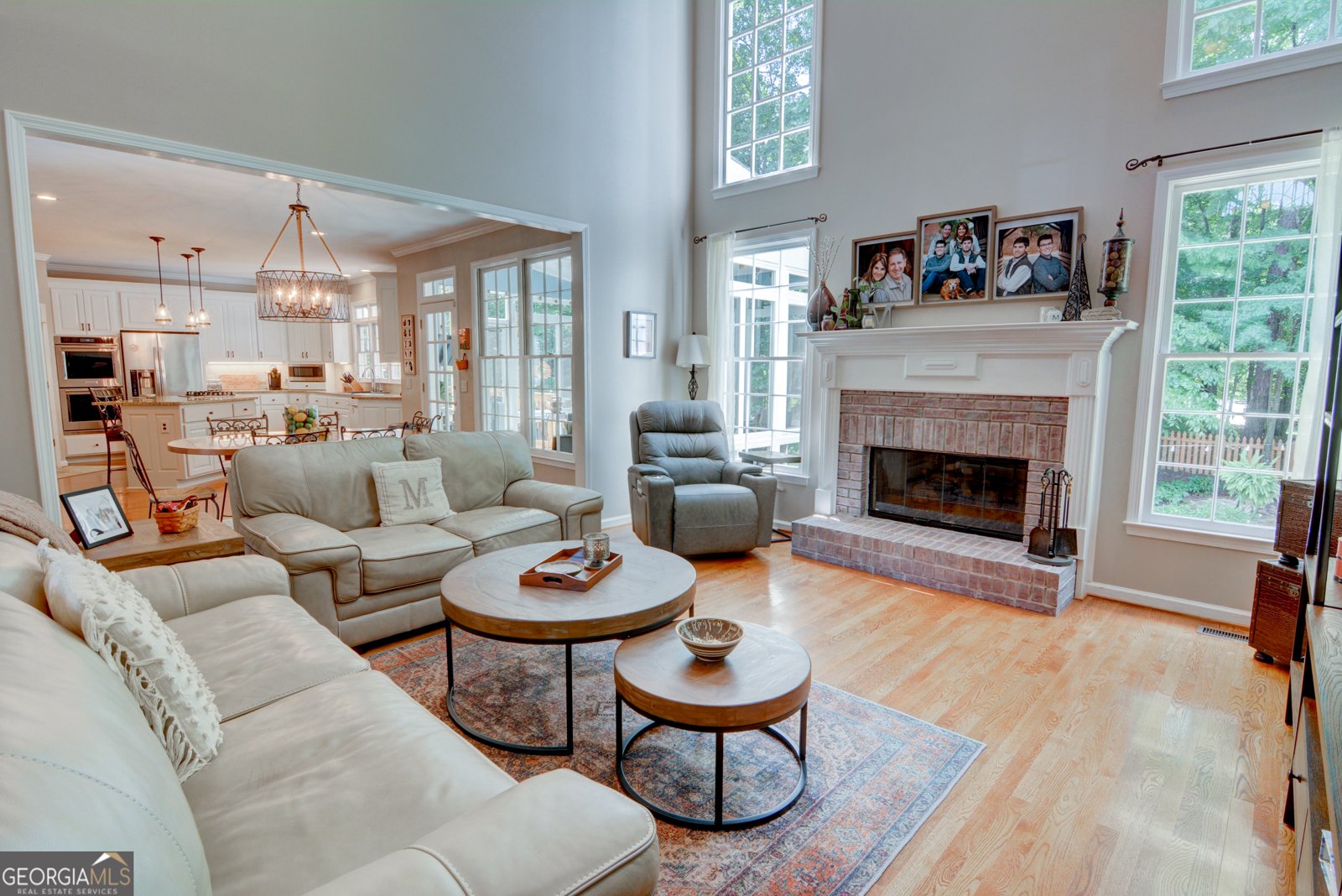 5344 CHAVERSHAM Lane Peachtree Corners - 4