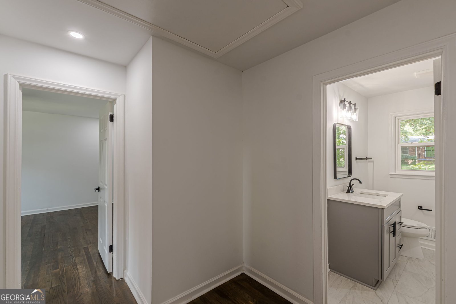 2352 GLENDALE Drive Decatur - 17