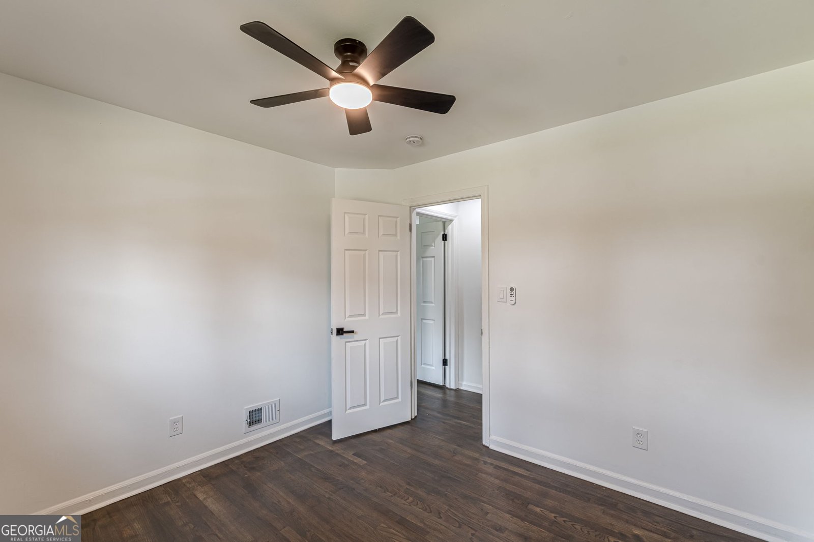 2352 GLENDALE Drive Decatur - 21