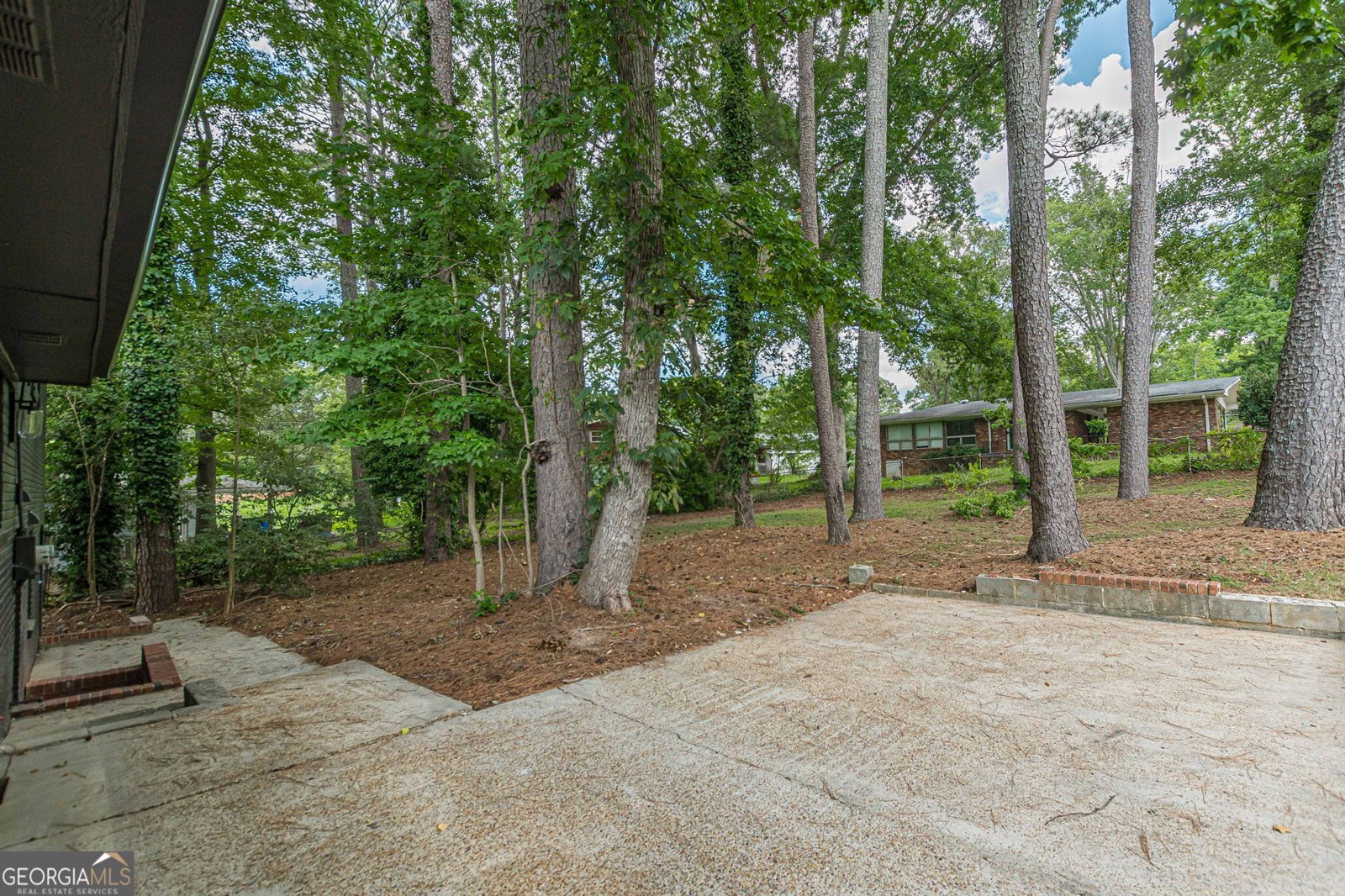 2352 GLENDALE Drive Decatur - 42