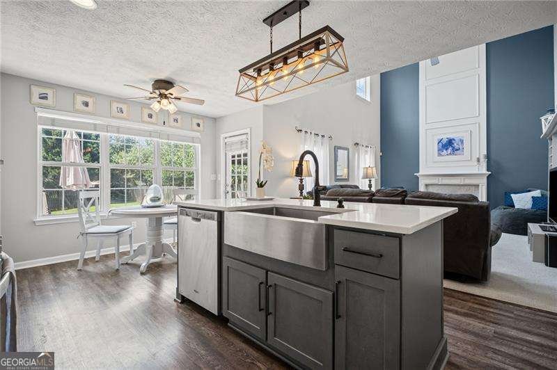 5010 Amber Leaf Drive Roswell - 2