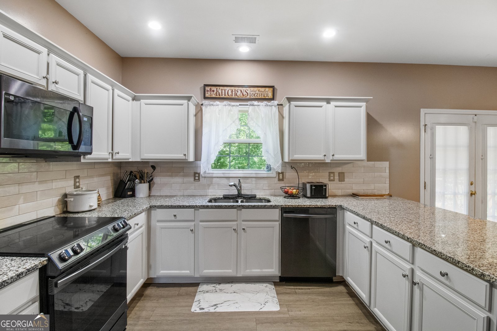 419 Tea Rose Lane Stockbridge - 2