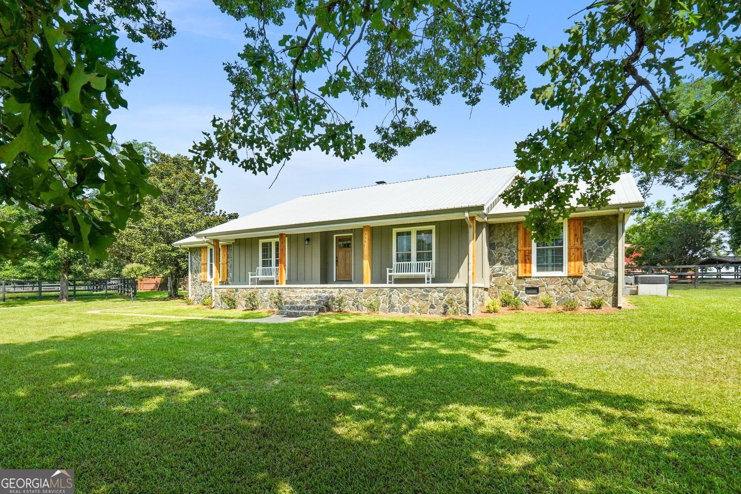 8272 Old Zebulon Road Molena - 2