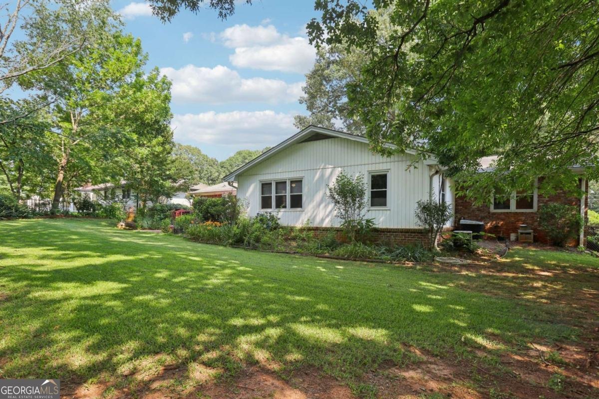 5623 Crestwood Drive Stone Mountain - 30