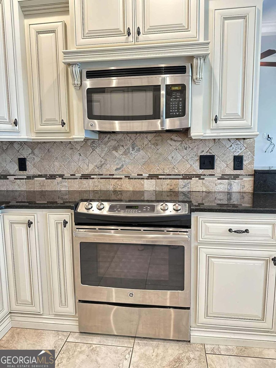 303 Norfolk Circle Warner Robins - 3