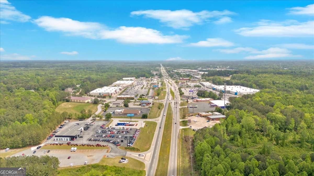 261 Venture Path Hiram - 2
