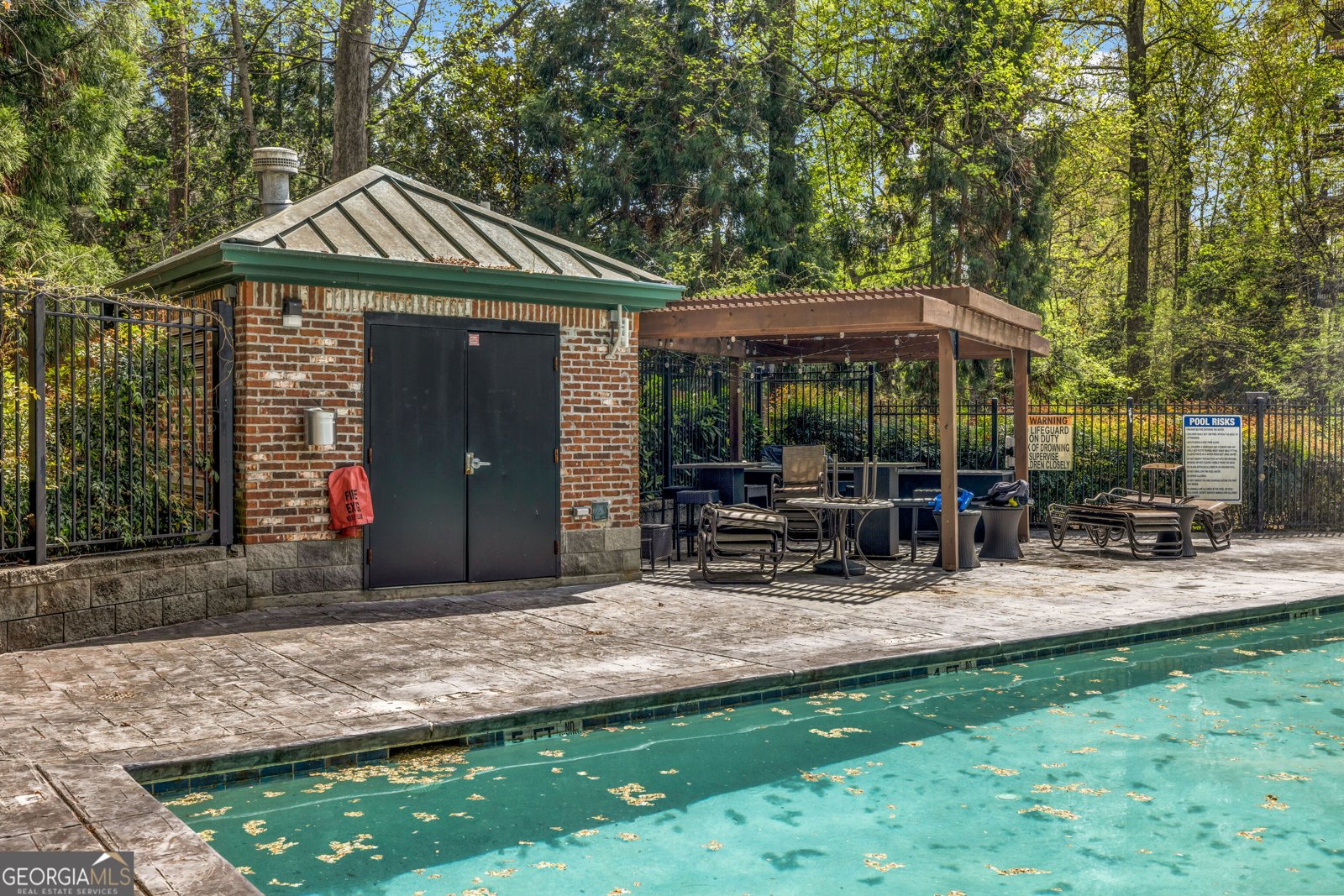 3235 Roswell Road NE Atlanta - 28