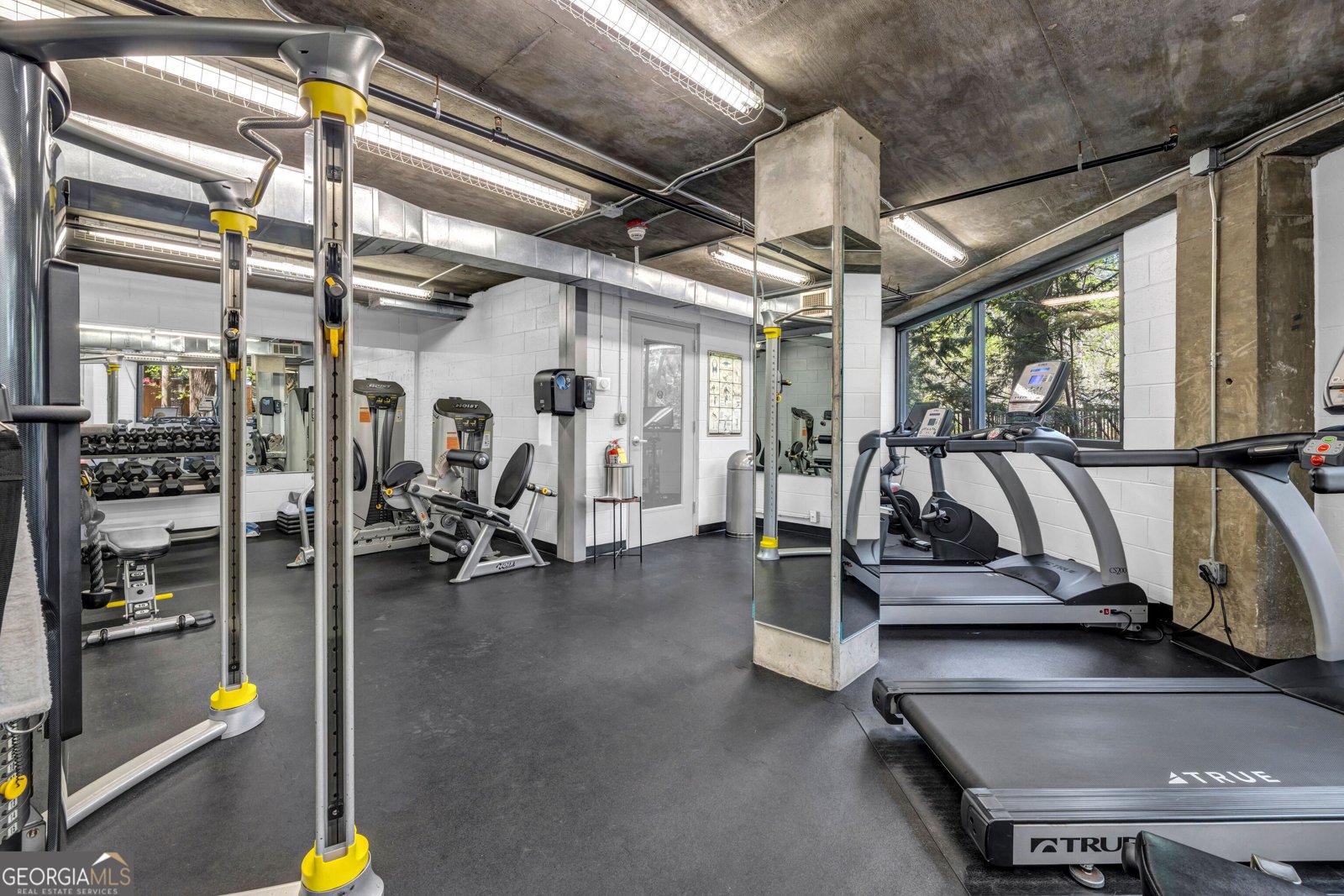 3235 Roswell Road NE Atlanta - 30