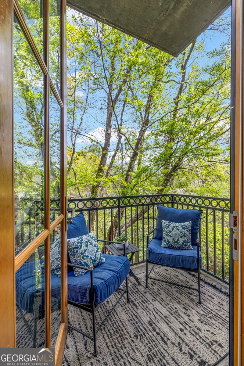 3235 Roswell Road NE Atlanta - 7